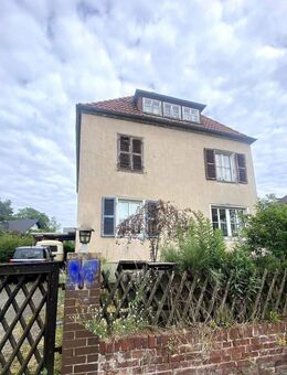 Hier wachsen Ideen – Zweifamilienhaus mit Charme, Platz und Potenzial - Darmstadt