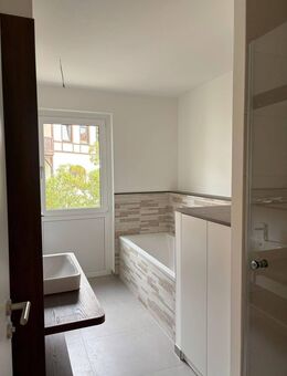 Erstbezug im Neubau - Balkon - Tageslichtbad mit Dusche & Wanne - Halle (Saale)