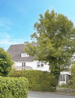 Bad Wilhelmshöhe/Flüsseviertel Freistehende 3-Familienvilla mit Doppelgarage - Kassel