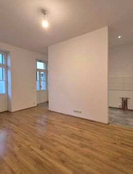 Neuwertige 3 Zimmer Wohnung mit großem Balkon - Markranstädt