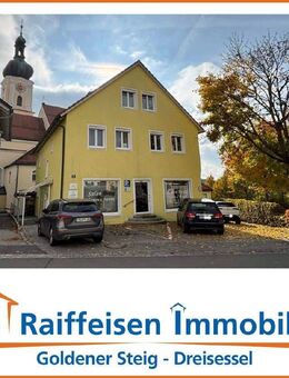 Energieeffizientes Wohn- und Geschäftshaus in zentraler Lage - Stadt Grafenau - - Grafenau (Bayern)