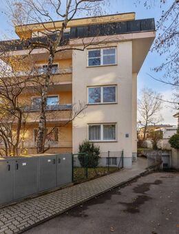Großzügige 4-Zimmer-Dachterrassen-Wohnung in ruhiger Wohnlage von München-Milbertshofen - München