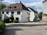 Renovierungsbedürftige Doppelhaushälfte in Sinzheim für Eigennutzer oder Kapitalanleger - Sinzheim