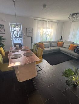Ansprechendes und energiesparendes Toskanahaus mit Einliegerwohnung - Henstedt-Ulzburg