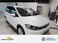 VW Touran, 1.5 TSI MOVE ST HEIZ, Jahr 2023 - Bochum