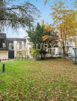 Ein- bis Zweifamilienhaus mit separatem Büro/Atelier auf parkähnlichem Grundstück! - Bad Homburg (Höhe)