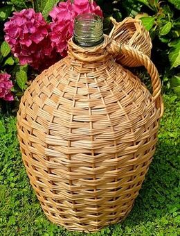 großer Vintage Wein Glasballon mit handflochtenem Korb und Korbverschluss - Niederfischbach