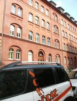 solide 3-R-Wohnung mit Laminat & Balkon in ruhiger Lage, Klarastr. 40 - Chemnitz