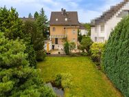 Bergisch Gladbach: 120 m² Wohnfläche + 30 m² wohnlich ausgebauter Nutzfläche im Dachgeschoss - Bergisch Gladbach