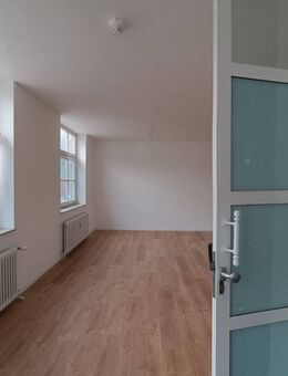 Urbanes Loft-Flair in Varel: Vielseitige 2-Zimmerwohnung in der Fußgängerzone - Varel