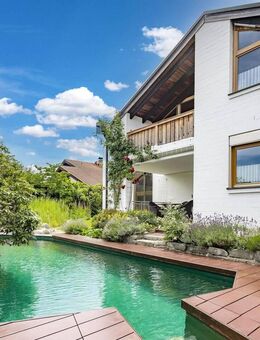 Ästhetisch gestaltetes Einfamilienhaus mit beheizbarem Naturteich in Bestlage von Schongau - Schongau