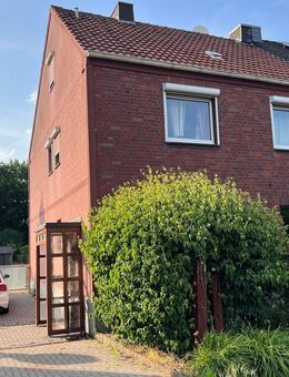 Doppelhaushälfte mit großem Garten und viel Potenzial in familienfreundlicher Wohnlage! - Oberhausen