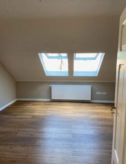 Schöne 3 Zimmer, Küche, Bad, Dachgeschosswohnungin Landau Stadtmitte - Landau (Pfalz)