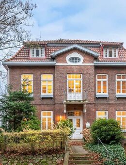 Villa mit vielfältigen Nutzungsmöglichkeiten in zentraler Lage von Pinneberg zu erwerben - Pinneberg