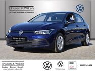 VW Golf, 2.0 l TDI Life FIRST EDITION 2 0 TDI, Jahr 2020 - Norden