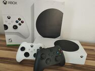 Xbox Series S + 2 Controller - Magdeburg