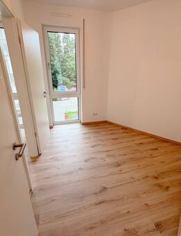 !! Diese wunderschöne 3,5-Zimmerwohnung im Grünen könnte bald Ihre sein !! Eiinbauküche - Erstbezug - Berlin