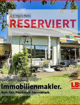 Einfamilienhaus in Sackgasse mit Doppelgarage und PV-Anlage - Meßkirch