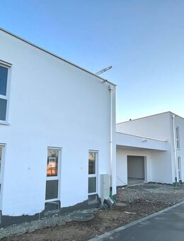 Wir bauen für Sie in Babenhausen! 4 moderne, energieeffiziente Kettenhäuser - Babenhausen (Bayern)