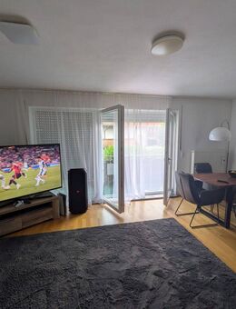 Sehr schöne Wohnung mit Balkon in Heldenstein - Heldenstein