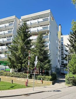 Freising b. München: Freies 1-Zi.-Appartement m. Balkon/Ausblick, Single-Küche u. TG-Stellplatz! - Freising