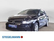 VW Polo, 1.0 l Life, Jahr 2022 - Detmold