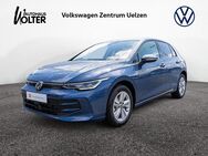 VW Golf, 1.5 VIII eTSI Life, Jahr 2022 - Uelzen