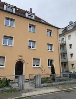 N-Lichtenhof (Nibelungenviertel): Ruhig gelegenes, gut geführtes Mietshaus mit Garagenhof! - Nürnberg