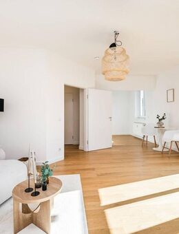 Schöne, helle 2 Zimmerwohnung- Aufzug, ruhige Lage, gepflegte Wohnanlage, barrierearmes Apartment! - Berlin
