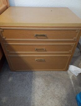 Schlafzimmer Kleiderschrank mit 2 Nachtischchen - Mülheim (Ruhr)