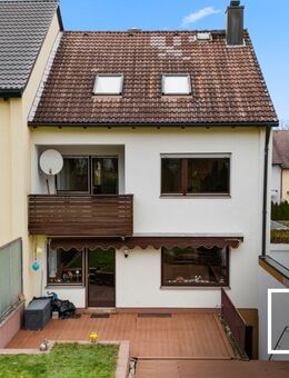 Familienidyll in Toplage! Gepflegte Doppelhaushälfte mit Traumterrasse und großem Garten - Bayreuth