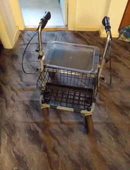 Rollator ( höhenverstellbar ) für 25€ - Flensburg