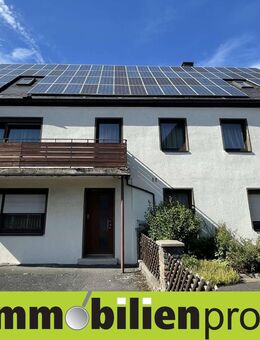 1253 - Großes Haus mit Garten und PV-Anlage bei Bad Steben - Bad Steben