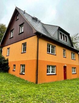 Stilvolles Einfamilienhaus in ländlicher Idylle im Spielzeugdorf Seiffen mit Garage - Seiffen (Erzgebirge)