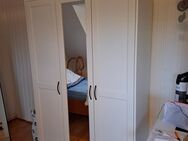 Hemnes Kleiderschrank, 3-Türig, wie neu - Hamburg Hamburg-Mitte