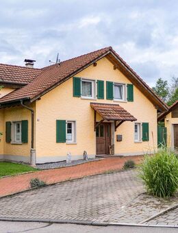 Mediterranes Einfamilienhaus in Klettgau-Erzingen mit Terrasse, Garten und viel Charme - Klettgau
