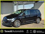 VW Touran, 1.5 TSI R-Line 7S, Jahr 2024 - Erlangen