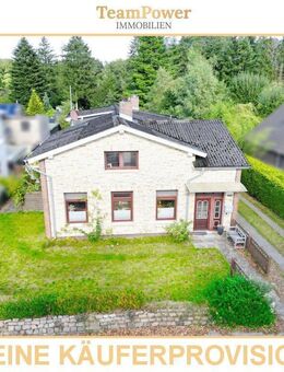 Wohn(t)raum und Rendite vereint - Gepflegtes Mehrfamilienhaus mit 3 Einheiten ! - Brokstedt