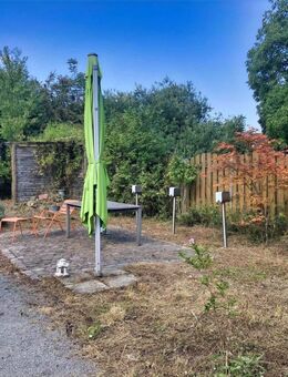 *Leben im Grünen: Einfamilienhaus mit großzügigem Grundstück* - Wörth (Rhein)