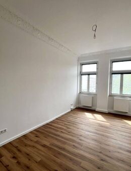 HEGERICH: Umfassend renovierte 4-Zimmer Altbauwohnung in sehr zentraler Lage! - Nürnberg