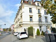 Maisonette-Wohnung mit großer Wohnküche, 2 Räumen, 2 Bädern und Balkon - Dresden