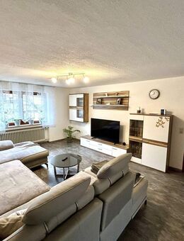 Exklusive Wohnimmobilie mit vielseitigem Nutzungspotenzial - Ideal als Mehrgenerationenhaus - Nattheim