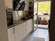 Lichtdurchflutete 2-Zimmer Wohnung mit Garage von privat - Köln