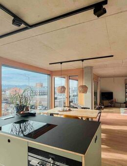 Geschichte trifft auf Moderne: hochwertige Etagenwohnung im Spinnereihof, sofort beziehbar - Kolbermoor