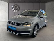 VW Touran, 1.5 TSI Comfortline, Jahr 2023 - Weilheim (Oberbayern)