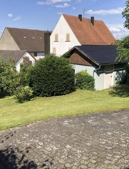 Handwerker aufgepasst! Kleines Haus, tolle Nebengebäude, traumhaftes Grundstück! - Dachsbach
