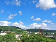 Modern sanierte 3-Raum-Wohnung mit verglasten Balkon - Kahla