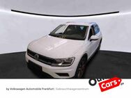 VW Tiguan, 1.5 TSI Comfortline Heckleuchten Tiguan 1 5actCLOPFFR 110TSID7F, Jahr 2020 - Frankfurt (Main)