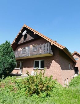 Vielseitiges Zweifamilienhaus mit großem Grundstück in Salzkotten-Niederntudorf - Salzkotten