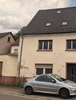 Handwerker aufgepasst !!! Sanierungsbedürftige Doppelhaushälfte - Nanzdietschweiler